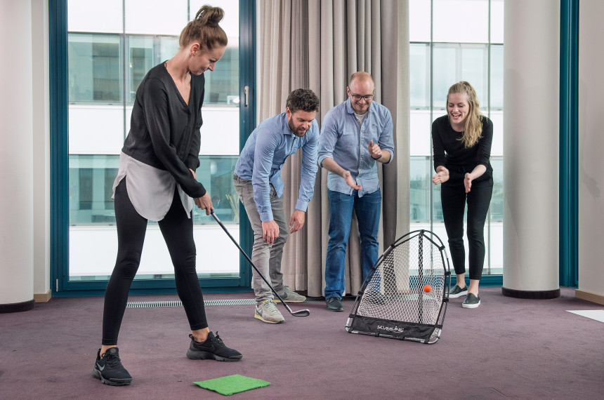 Golf Indoor Team Hindernis Ball Schlaeger