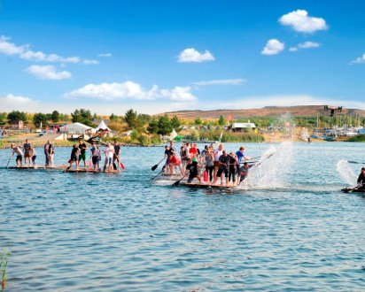 Floßbau Wasser Action