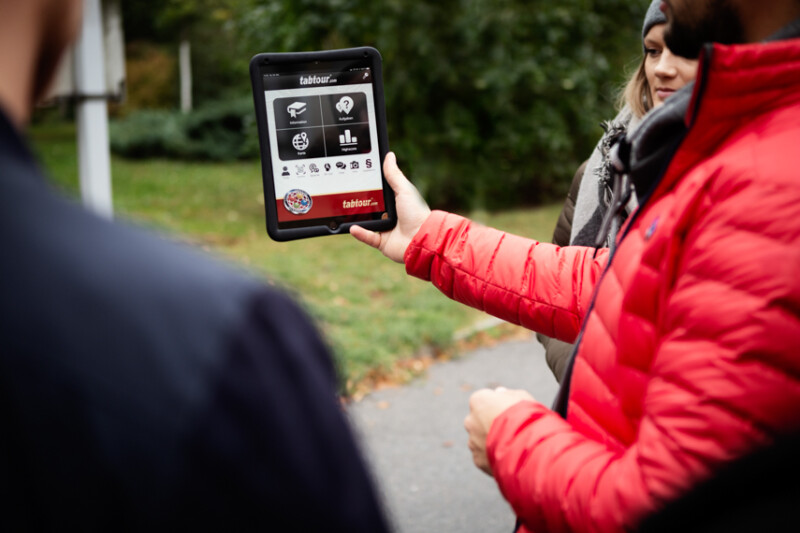 Tabtour Wien tablet iPad mit Aufgaben