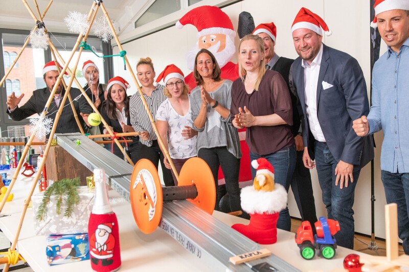 Impulskette, Impulsreaktion, Team Event, Weihnachten, Winter, Betriebsfeier