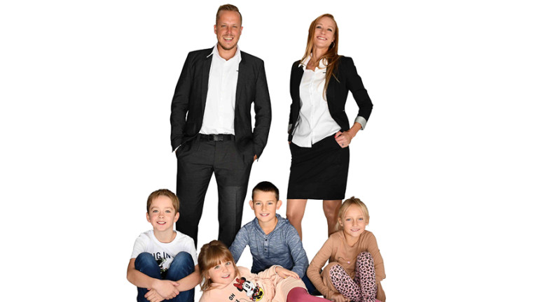 Familienfoto Sigrud Mayhofer und Jürgen Resch teamgeist